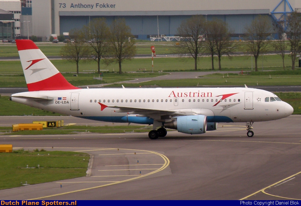 OE-LDA Airbus A319 Austrian Airlines by Daniel Blok