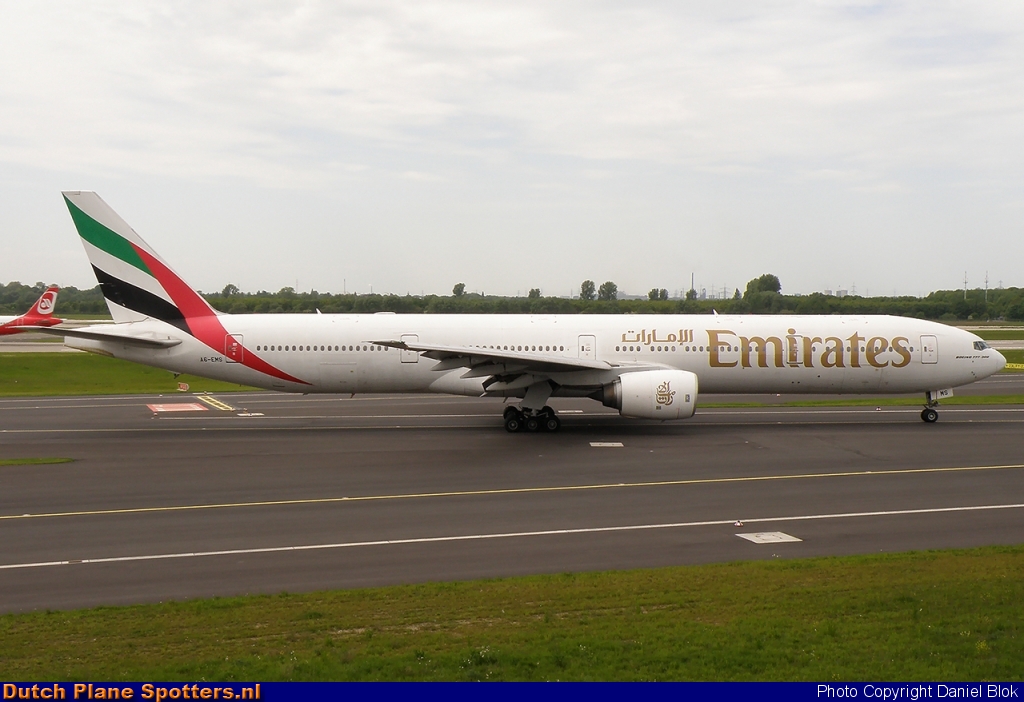 A6-EMS Boeing 777-300 Emirates by Daniel Blok