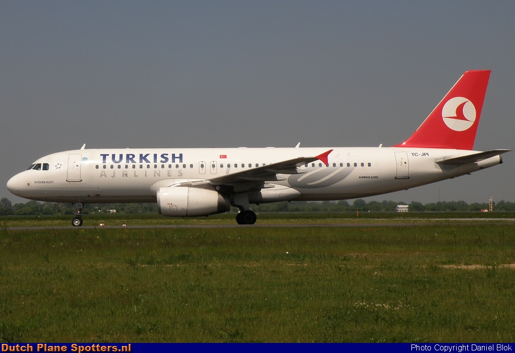 TC-JPI Airbus A320 Turkish Airlines by Daniel Blok