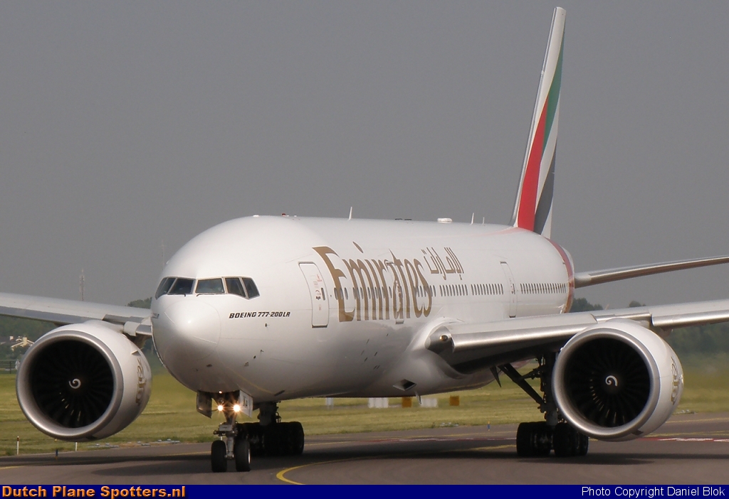 A6-EWA Boeing 777-200 Emirates by Daniel Blok