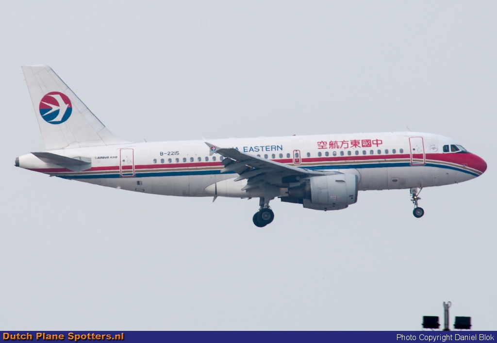 B-2215 Airbus A319 China Eastern Airlines by Daniel Blok