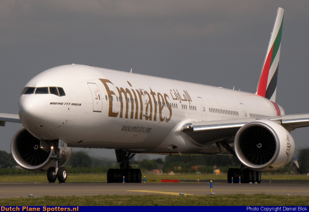 A6-ECW Boeing 777-300 Emirates by Daniel Blok