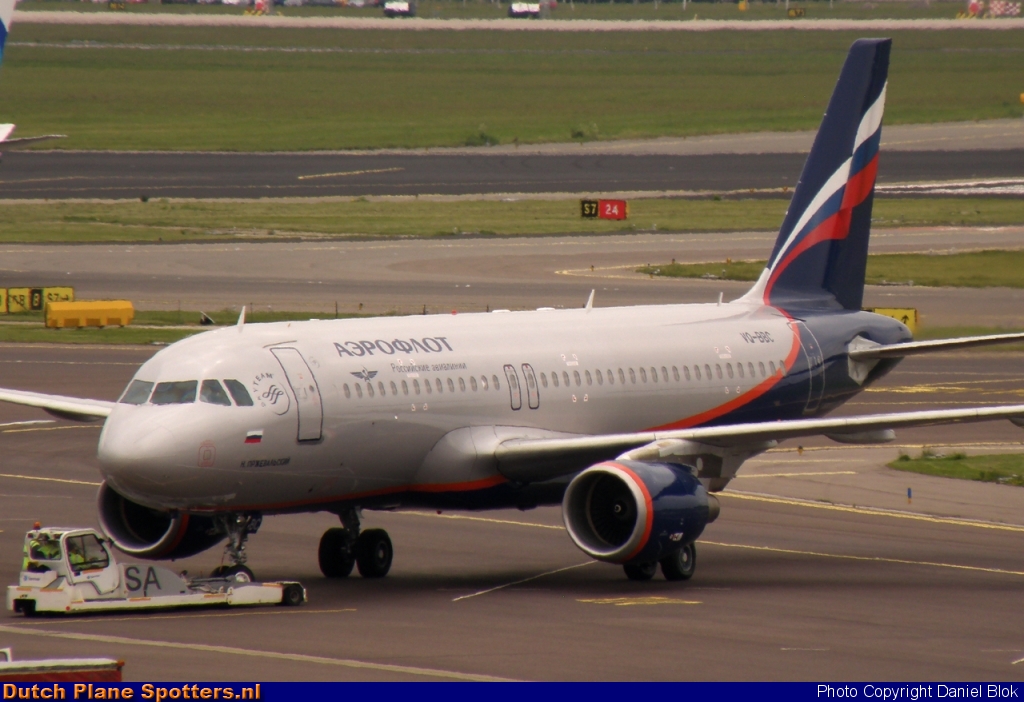 VQ-BBC Airbus A320 Aeroflot - Russian Airlines by Daniel Blok