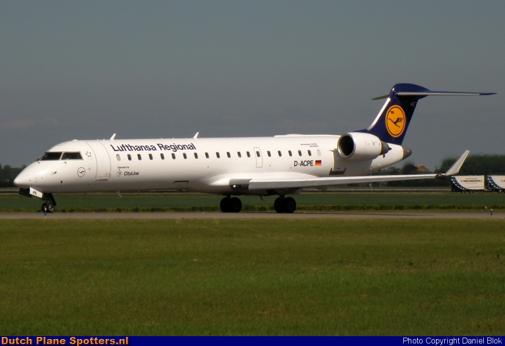 D-ACPE Bombardier Canadair CRJ700 CityLine (Lufthansa Regional) by Daniel Blok