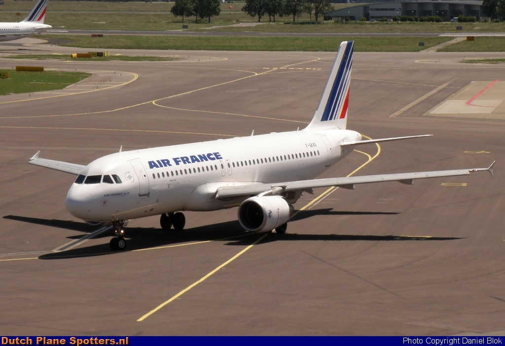 F-GKXS Airbus A320 Air France by Daniel Blok