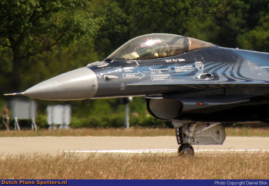 FA-110 General Dynamics F-16 Fighting Falcon MIL - Belgium Air Force by Daniel Blok