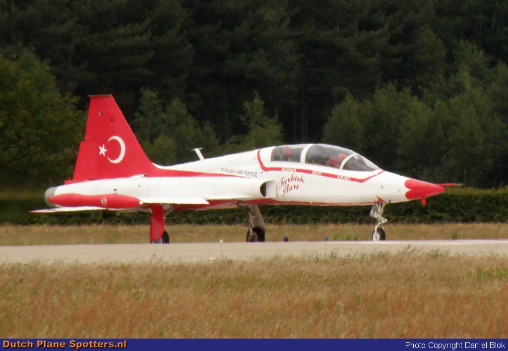 70-3017 Northrop NF-5B Freedom Fighter MIL - Turkish Air Force (Turkish Stars) by Daniel Blok