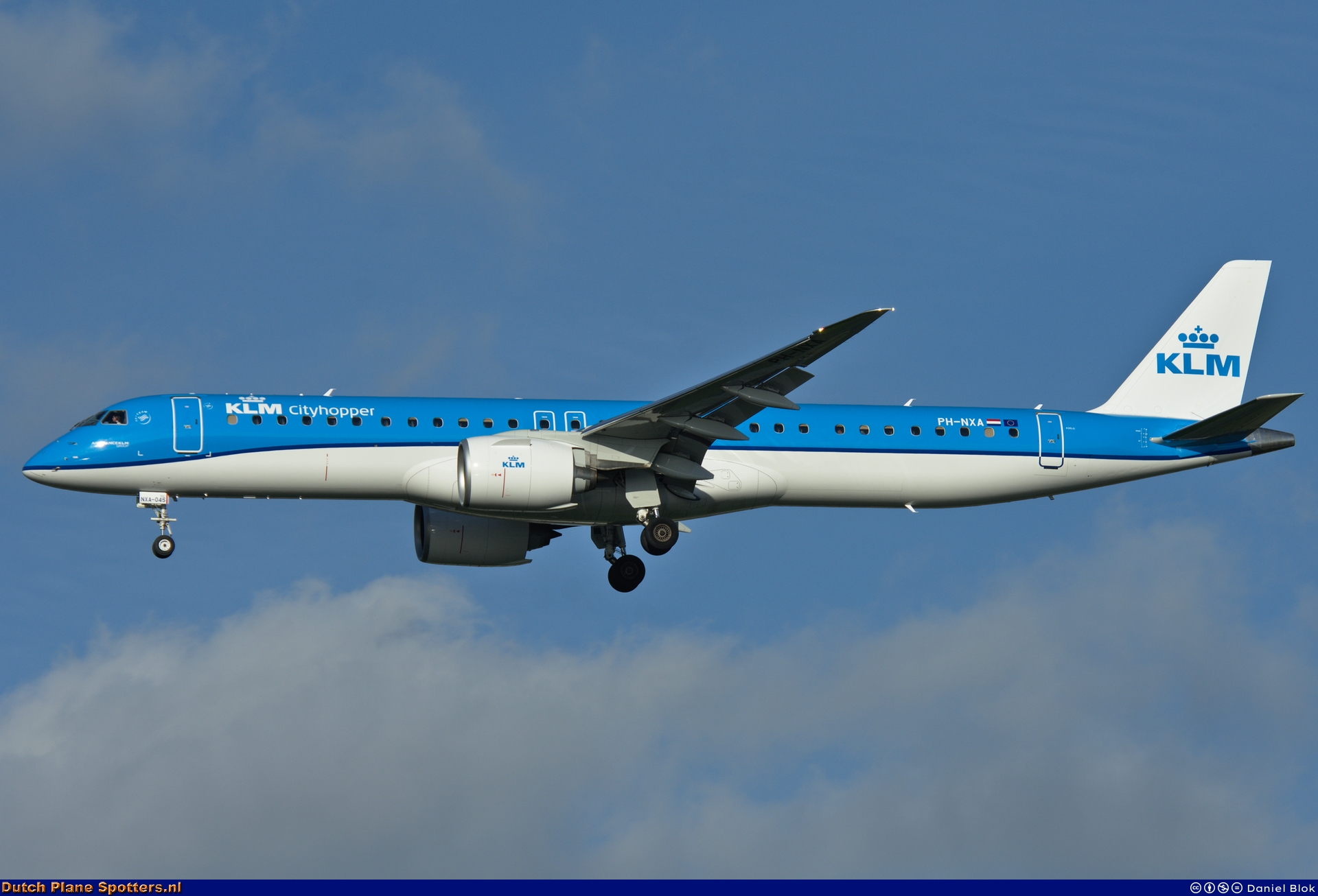 PH-NXA Embraer 195 E2 KLM Cityhopper by Daniel Blok