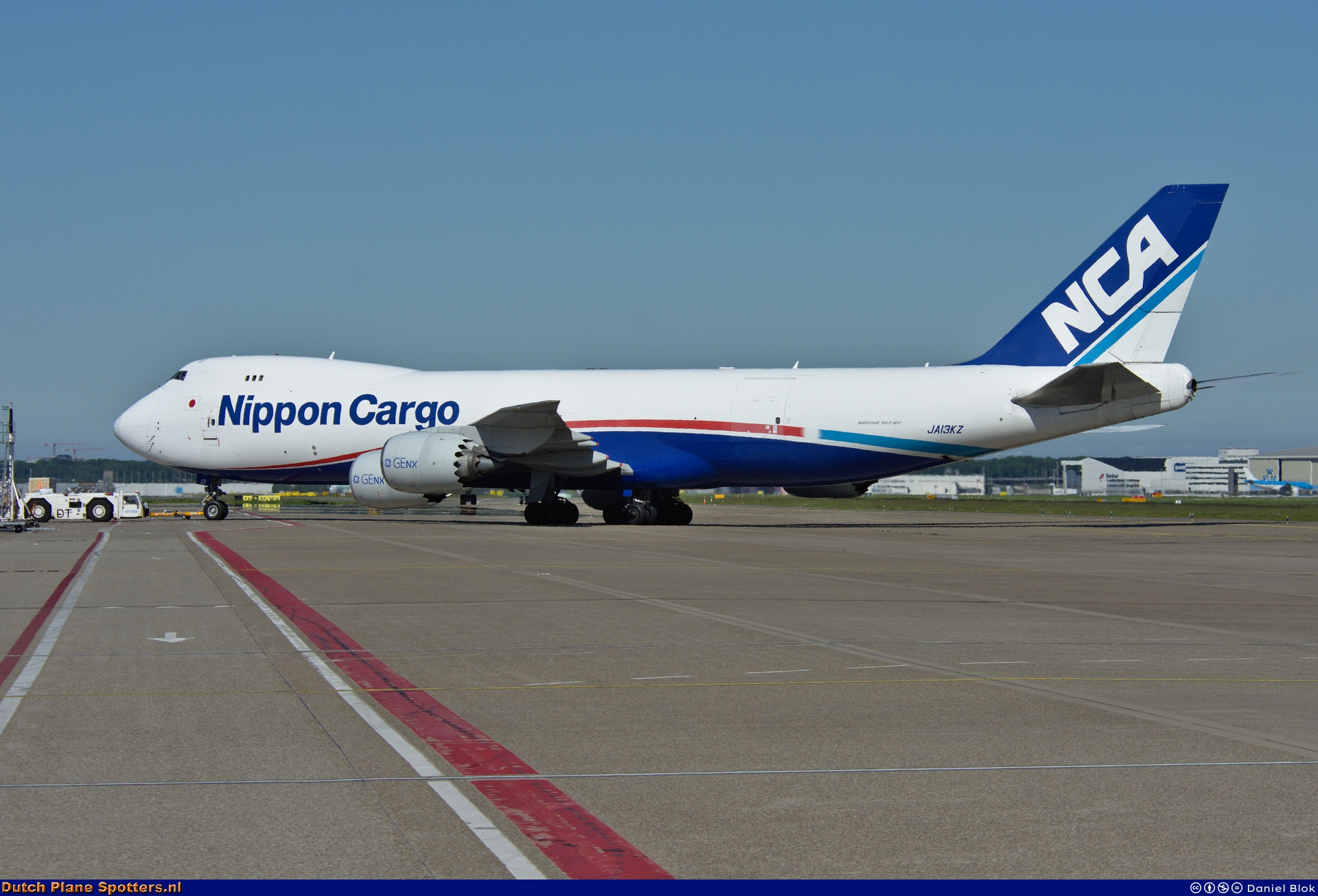 JA13KZ Boeing 747-8 Nippon Cargo Airlines by Daniel Blok