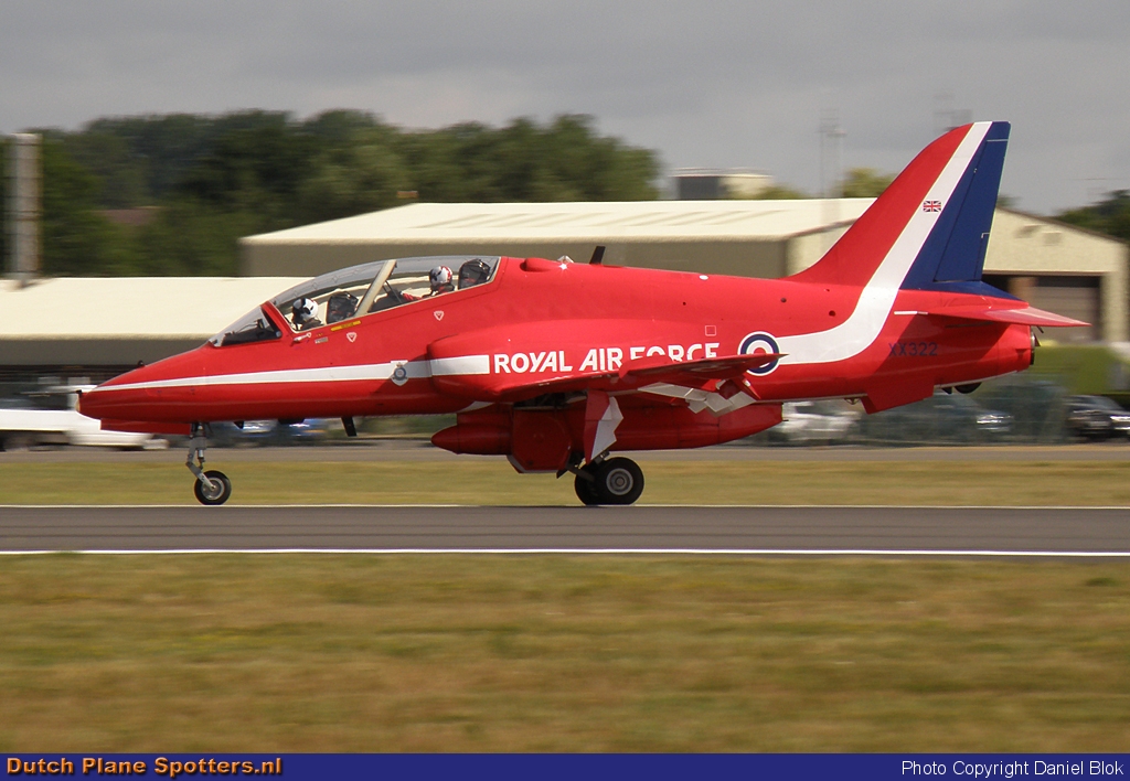 XX322 BAe Hawk T1 MIL - British Royal Air Force (Red Arrows) by Daniel Blok
