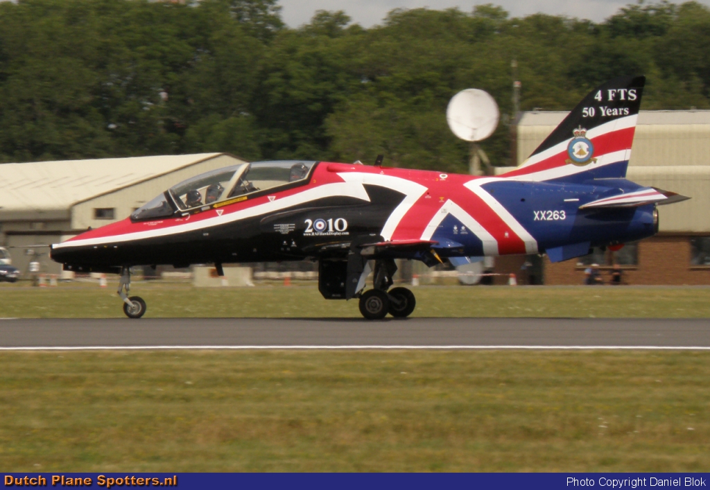 XX263 BAe Hawk T1 MIL - British Royal Air Force by Daniel Blok