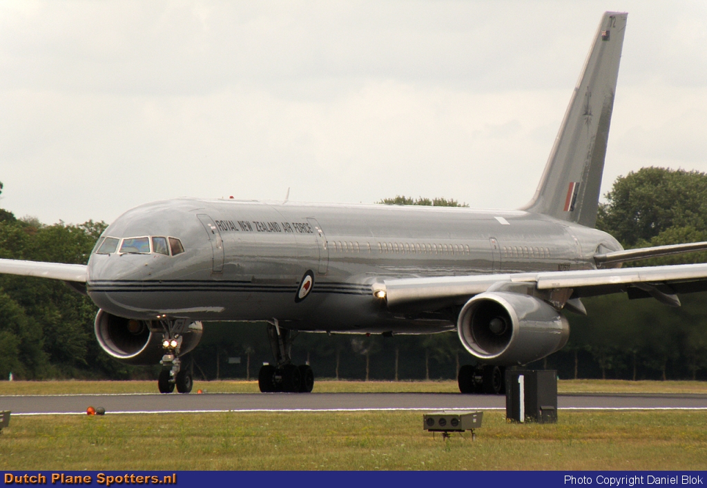 NZ7572 Boeing 757-200 MIL - Royal New Zealand Air Force by Daniel Blok