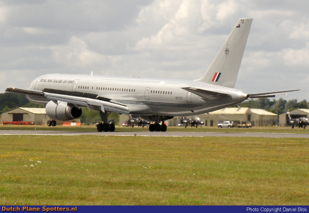 NZ7572 Boeing 757-200 MIL - Royal New Zealand Air Force by Daniel Blok