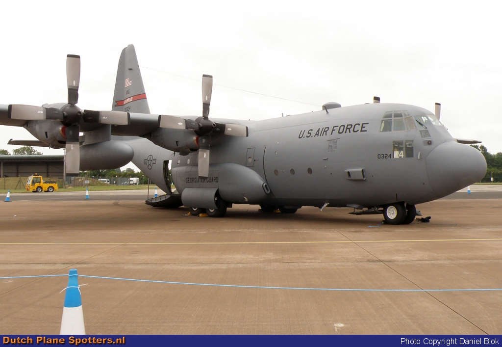 80-0324 Lockheed C-130 Hercules MIL - US Air Force by Daniel Blok