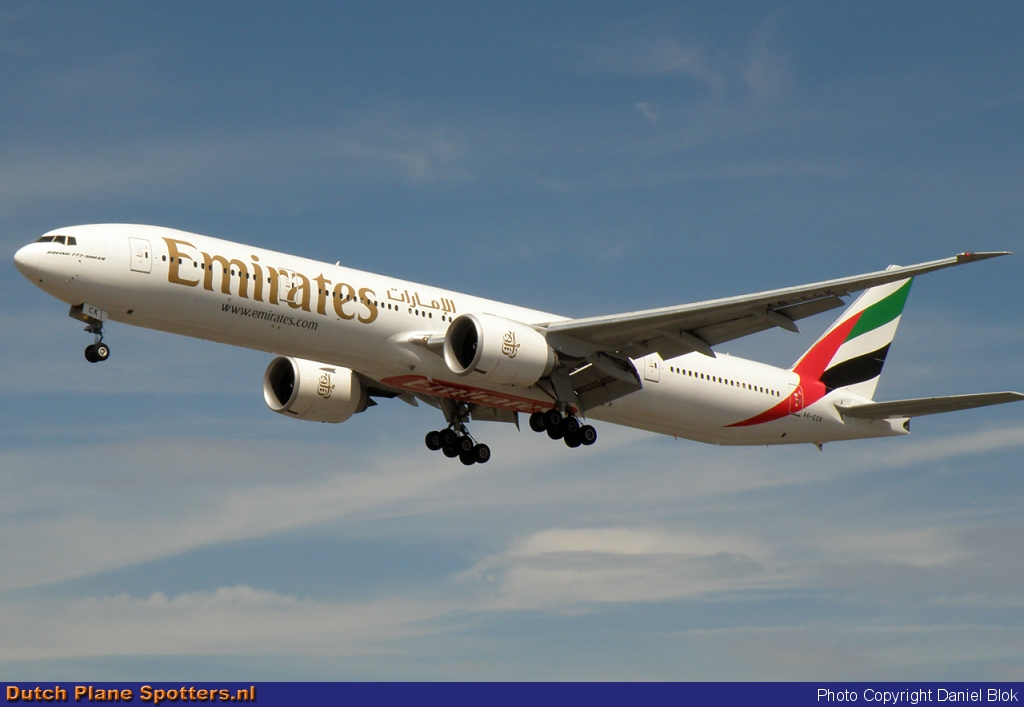 A6-ECK Boeing 777-300 Emirates by Daniel Blok