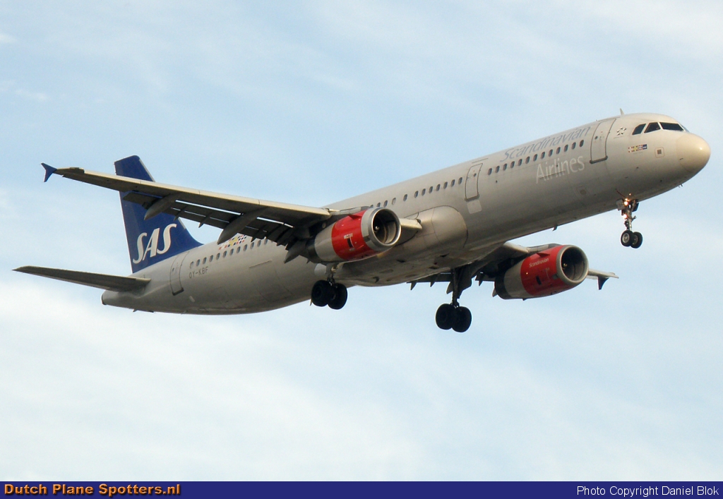 OY-KBF Airbus A321 SAS Scandinavian Airlines by Daniel Blok