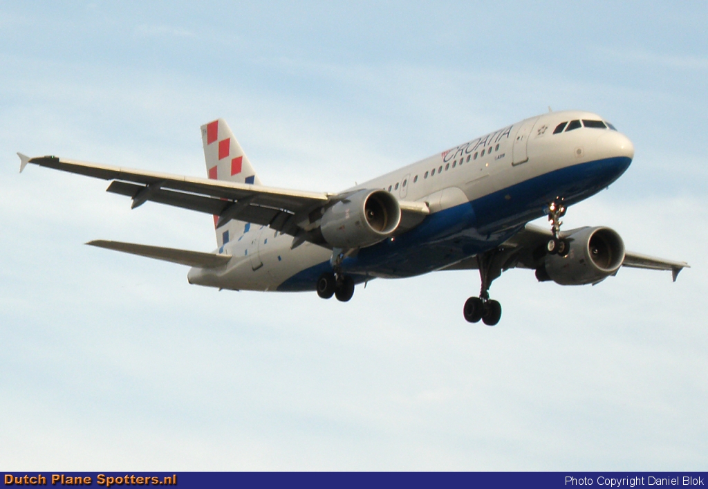 9A-CTH Airbus A319 Croatia Airlines by Daniel Blok