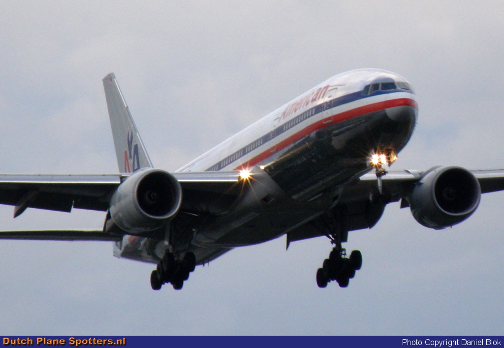 N785AN Boeing 777-200 American Airlines by Daniel Blok