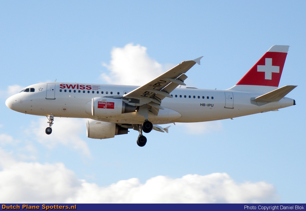HB-IPU Airbus A319 Swiss International Air Lines by Daniel Blok