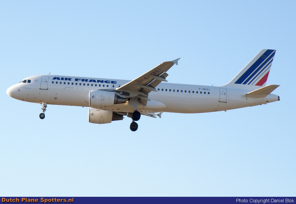 F-GKXJ Airbus A320 Air France by Daniel Blok
