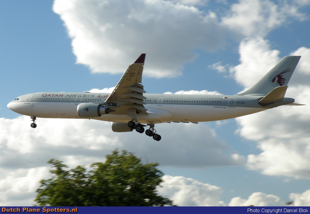 A7-AEB Airbus A330-200 Qatar Airways by Daniel Blok