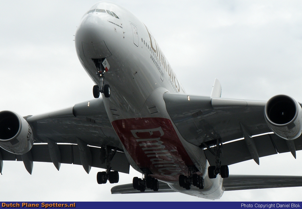 A6-EDH Airbus A380-800 Emirates by Daniel Blok