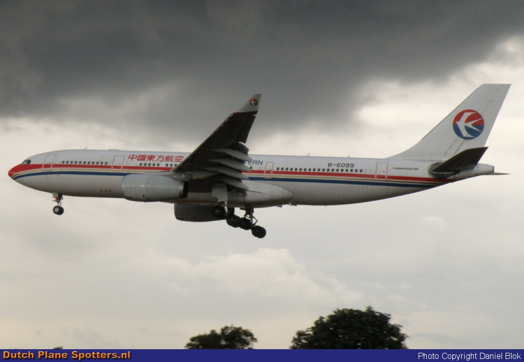 B-6099 Airbus A330-200 China Eastern Airlines by Daniel Blok