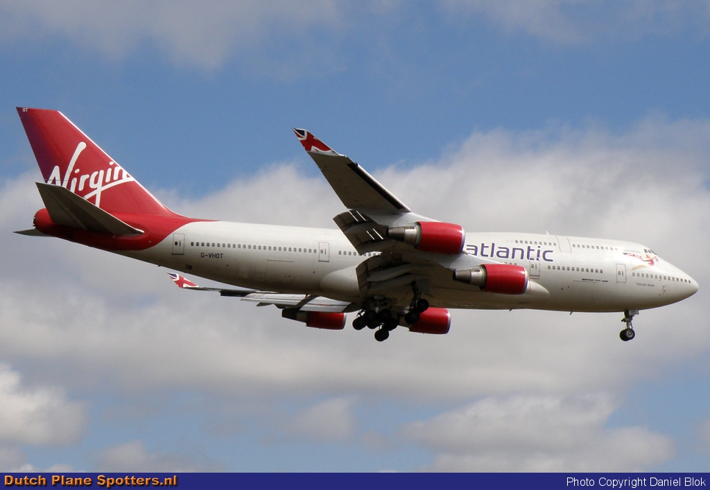 G-VHOT Boeing 747-400 Virgin Atlantic by Daniel Blok