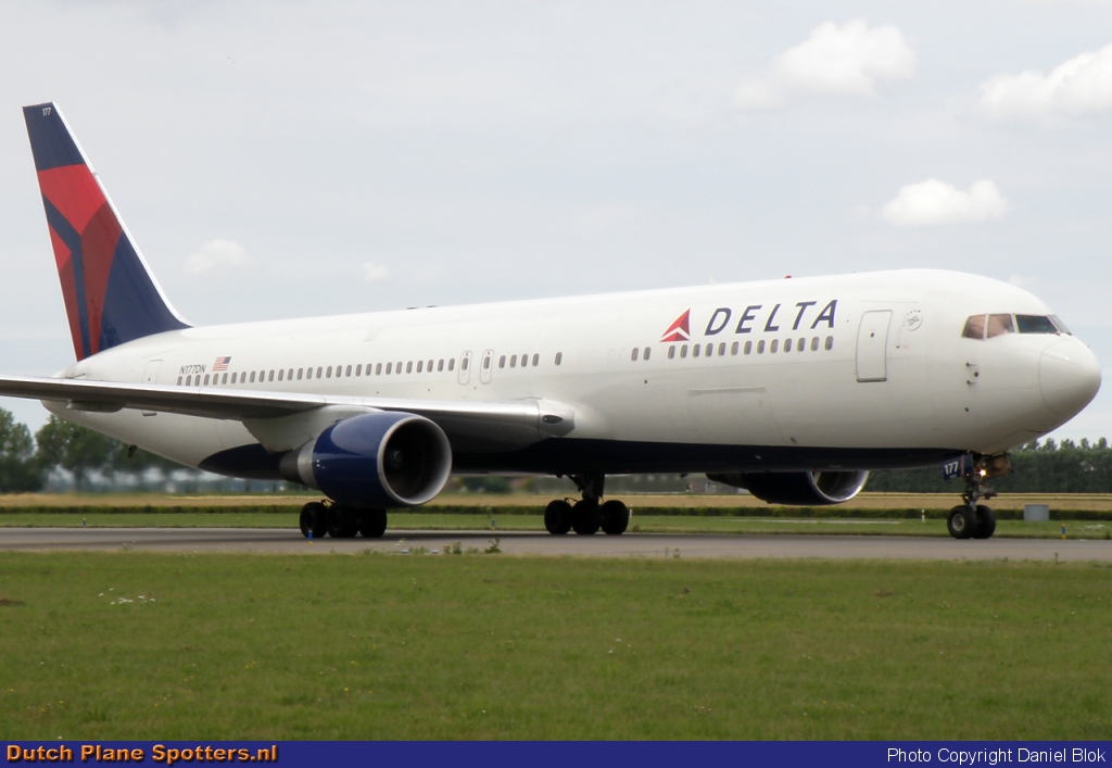 N177DZ Boeing 767-300 Delta Airlines by Daniel Blok