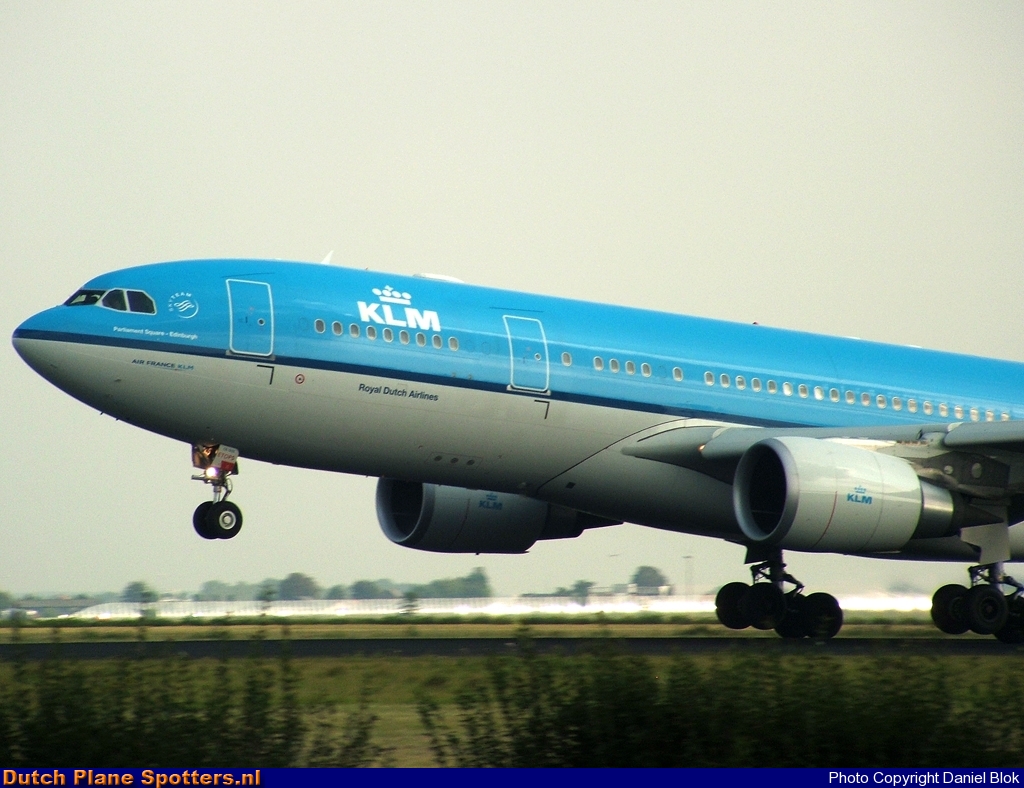 PH-AOE Airbus A330-200 KLM Royal Dutch Airlines by Daniel Blok