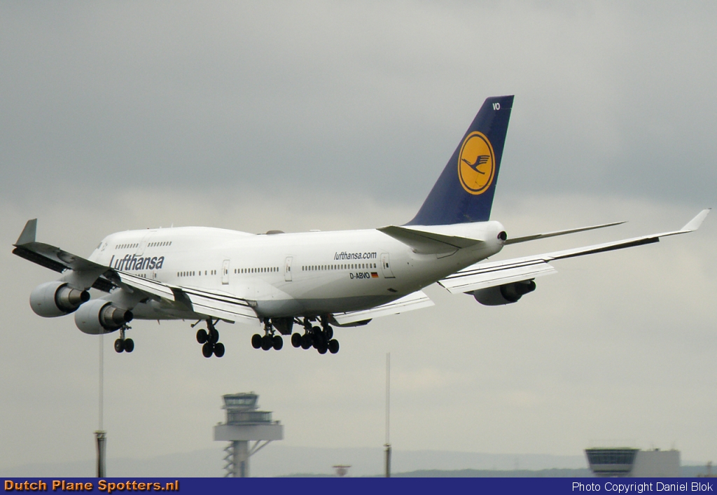 D-ABVO Boeing 747-400 Lufthansa by Daniel Blok