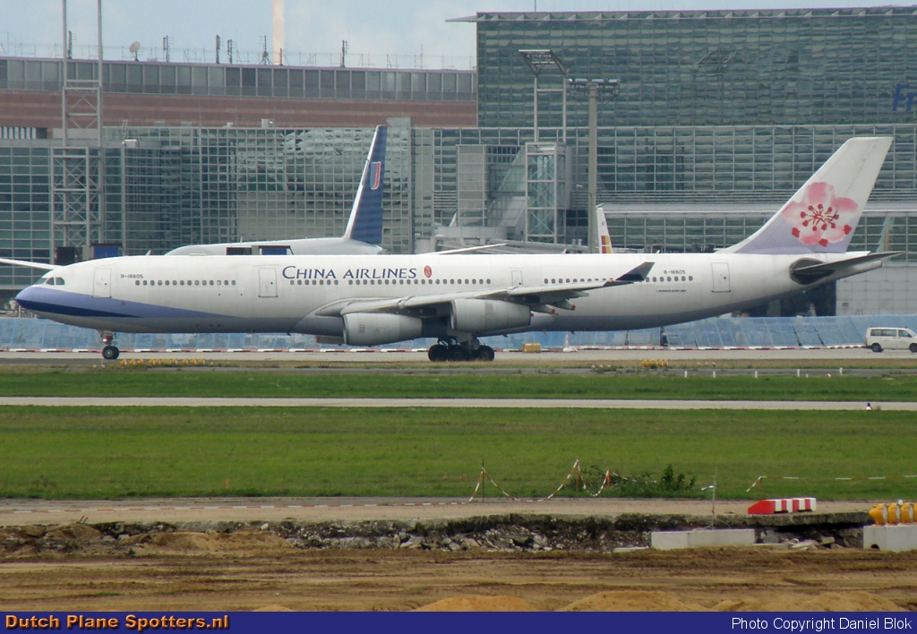 B-18805 Airbus A340-300 China Airlines by Daniel Blok