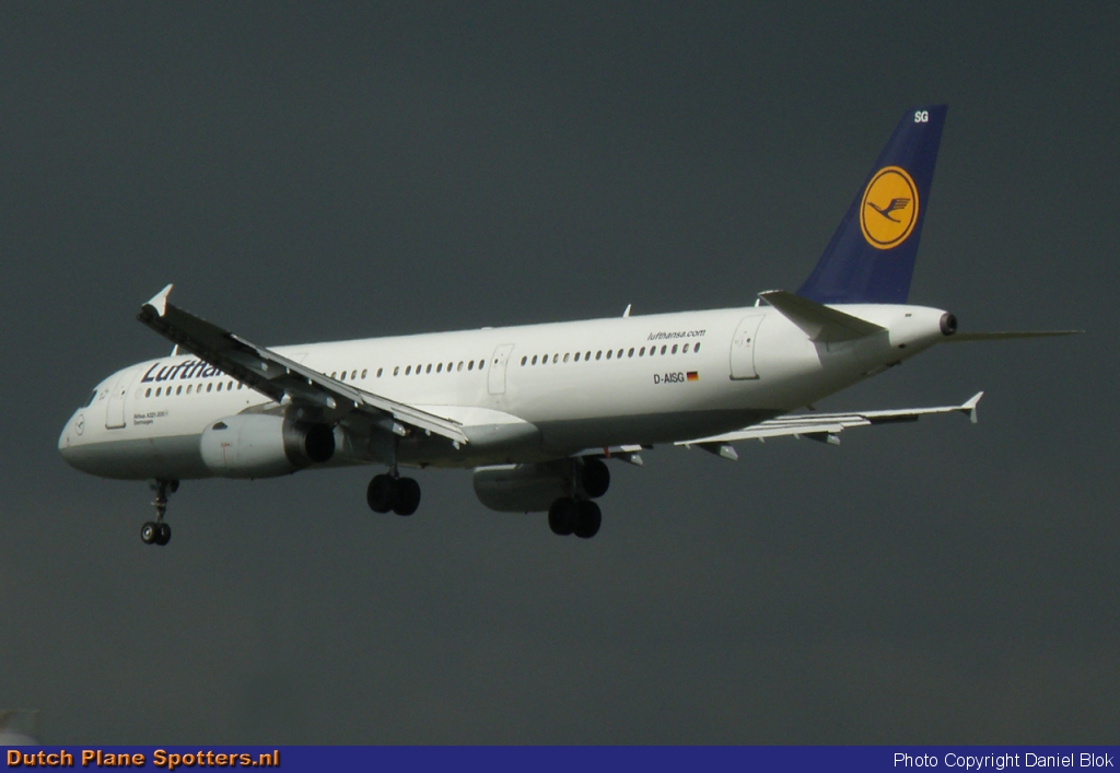D-AISG Airbus A321 Lufthansa by Daniel Blok