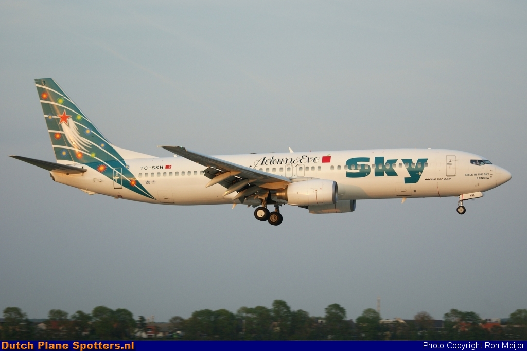 TC-SKH Boeing 737-800 Sky Airlines by Ron Meijer