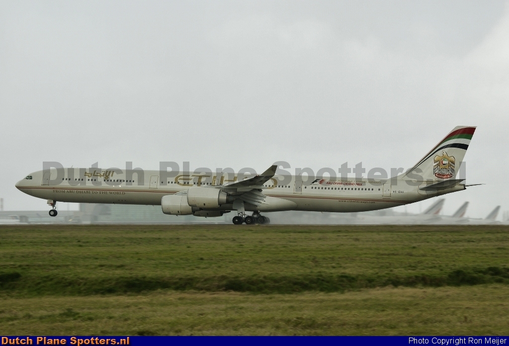 A6-EHF Airbus A340-600 Etihad by Ron Meijer