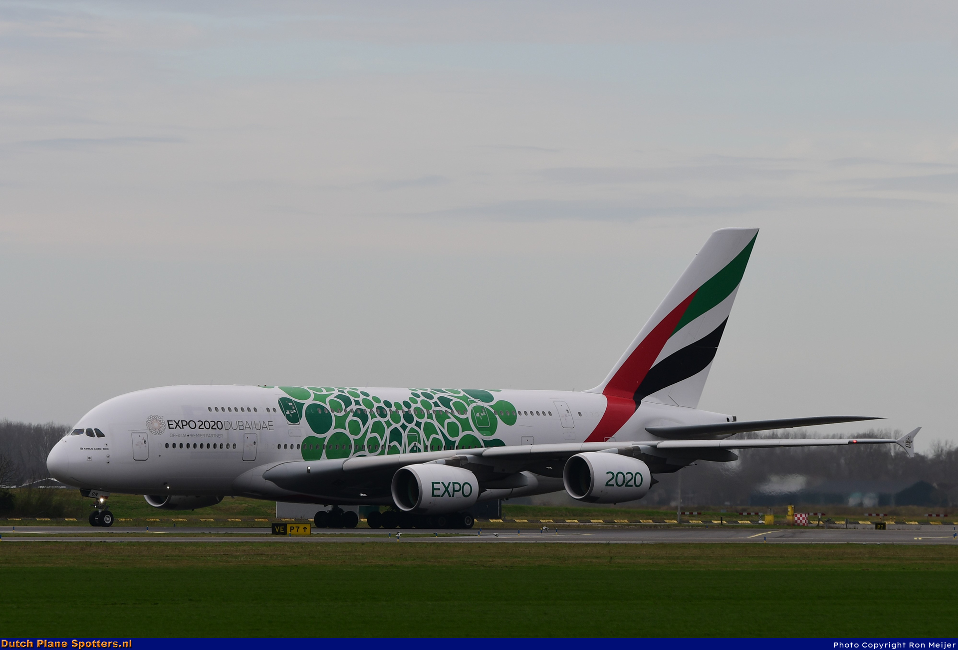 A6-EON Airbus A380-800 Emirates by Ron Meijer
