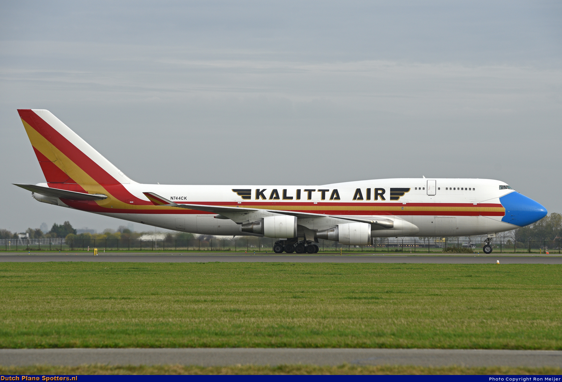 N744CK Boeing 747-400 Kalitta by Ron Meijer