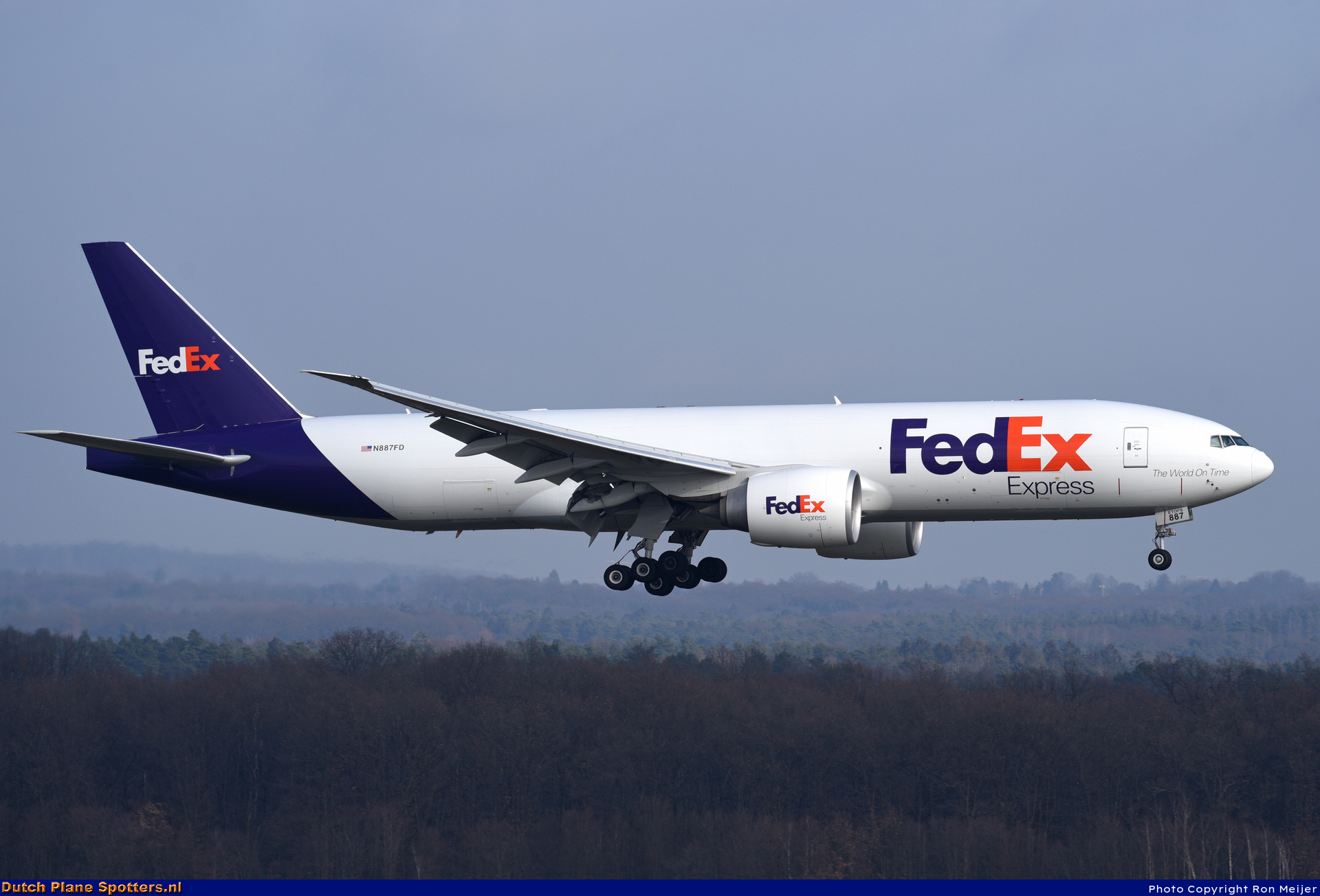 N788FD Boeing 777-F FedEx by Ron Meijer