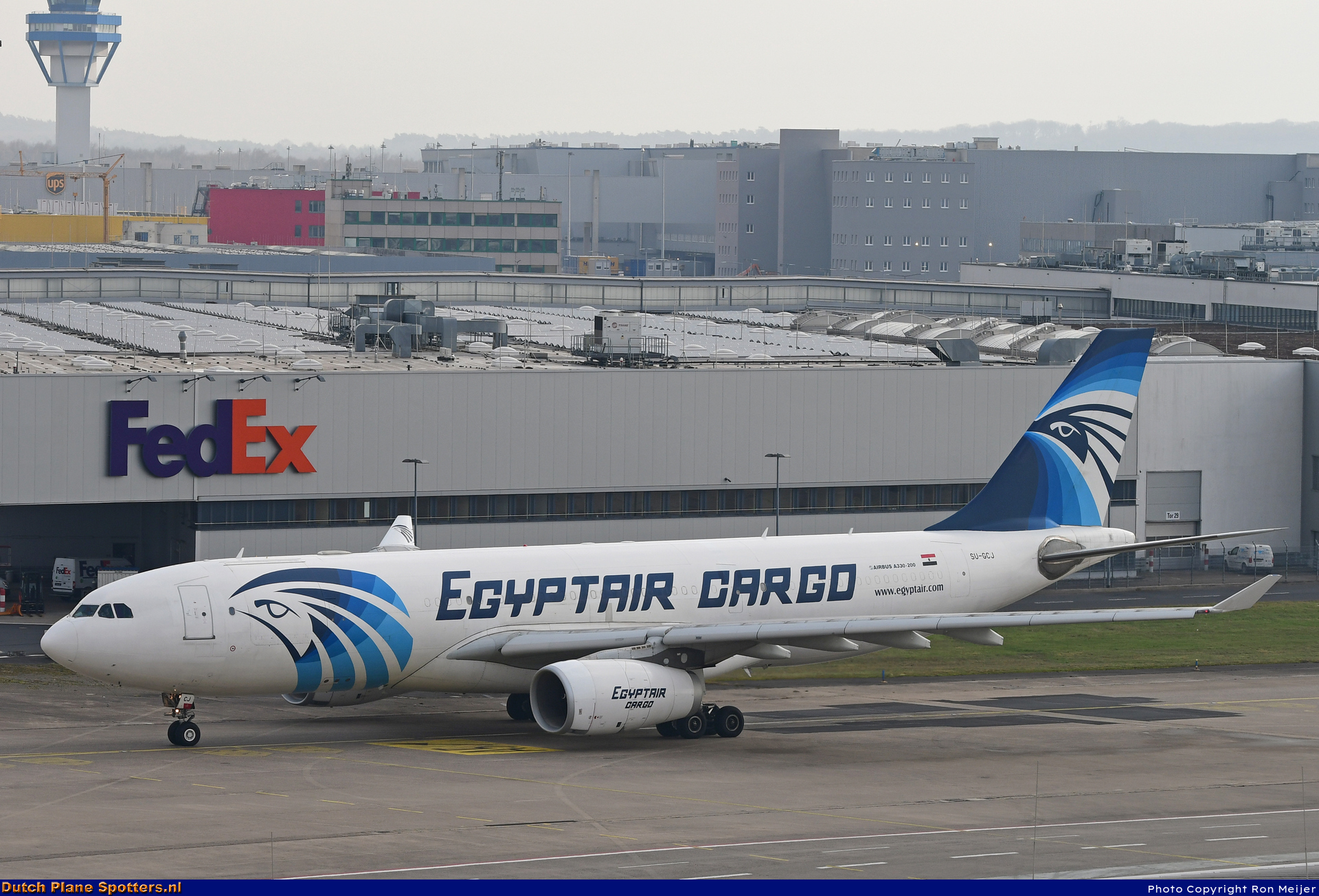 SU-GCJ Airbus A330-200 Egypt Air by Ron Meijer