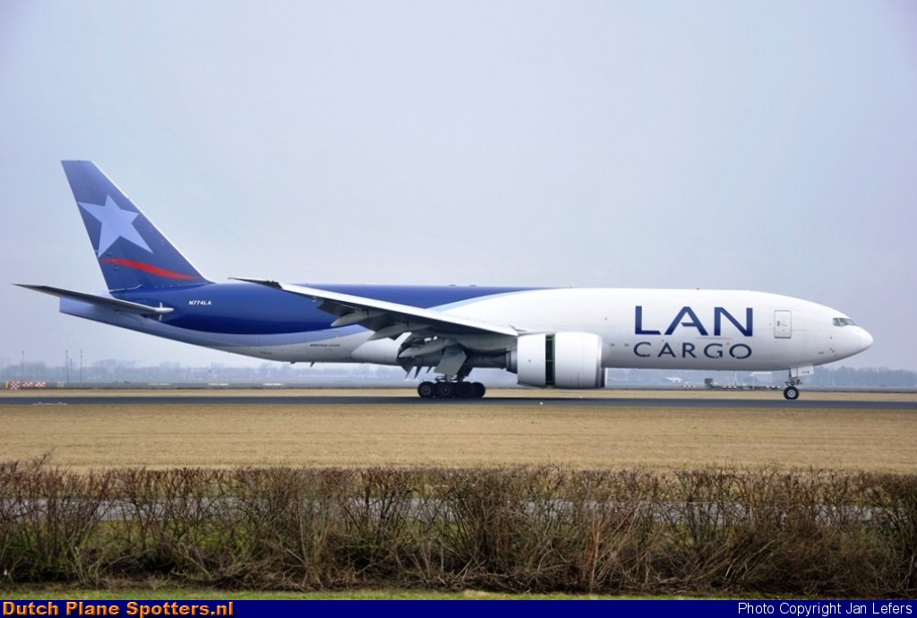 N774LA Boeing 777-F LAN Cargo by Jan Lefers