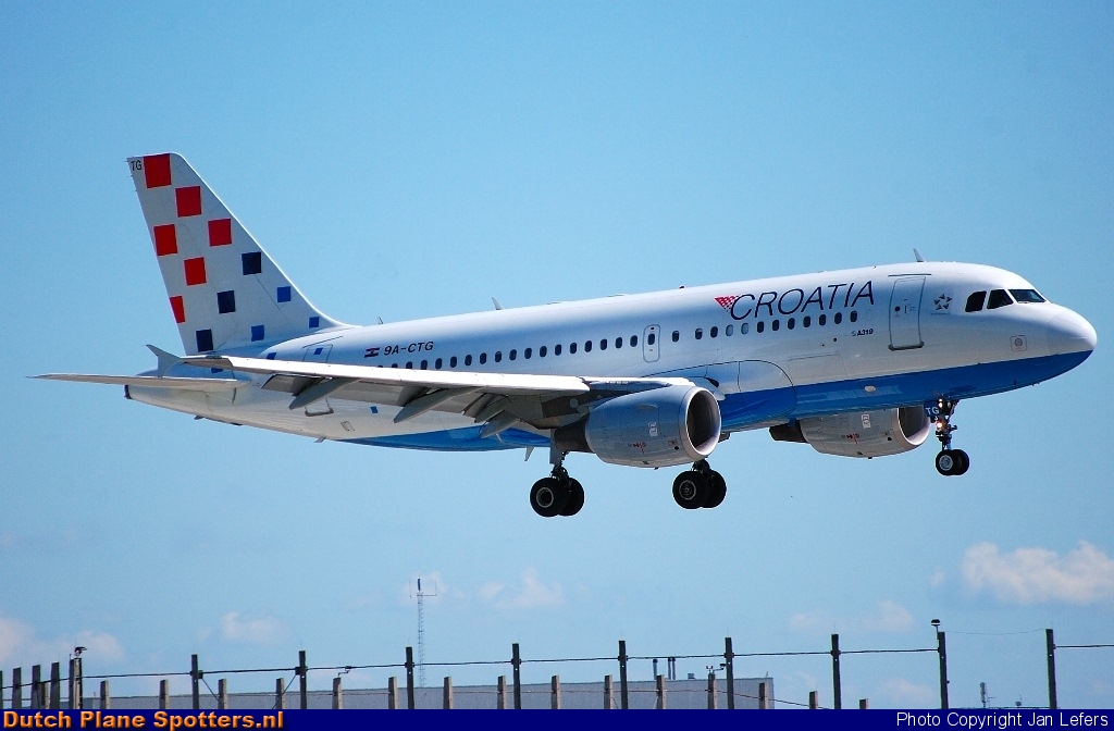 9A-CTG Airbus A319 Croatia Airlines by Jan Lefers