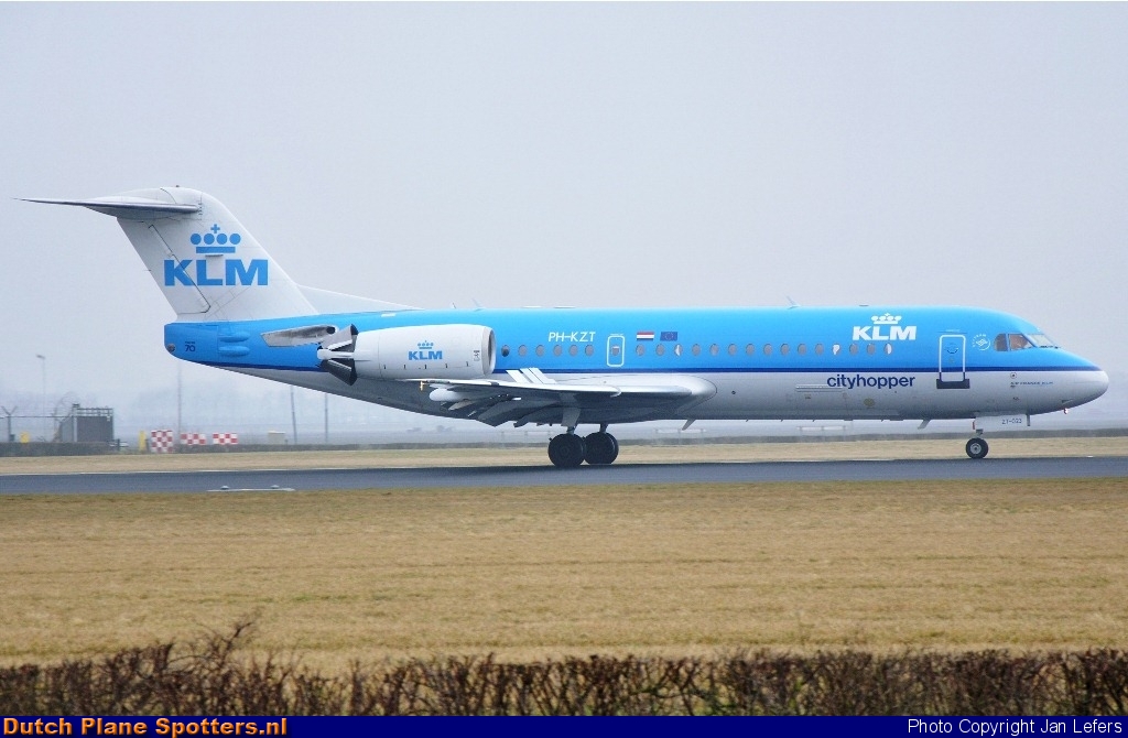 PH-KZT Fokker 70 KLM Cityhopper by Jan Lefers