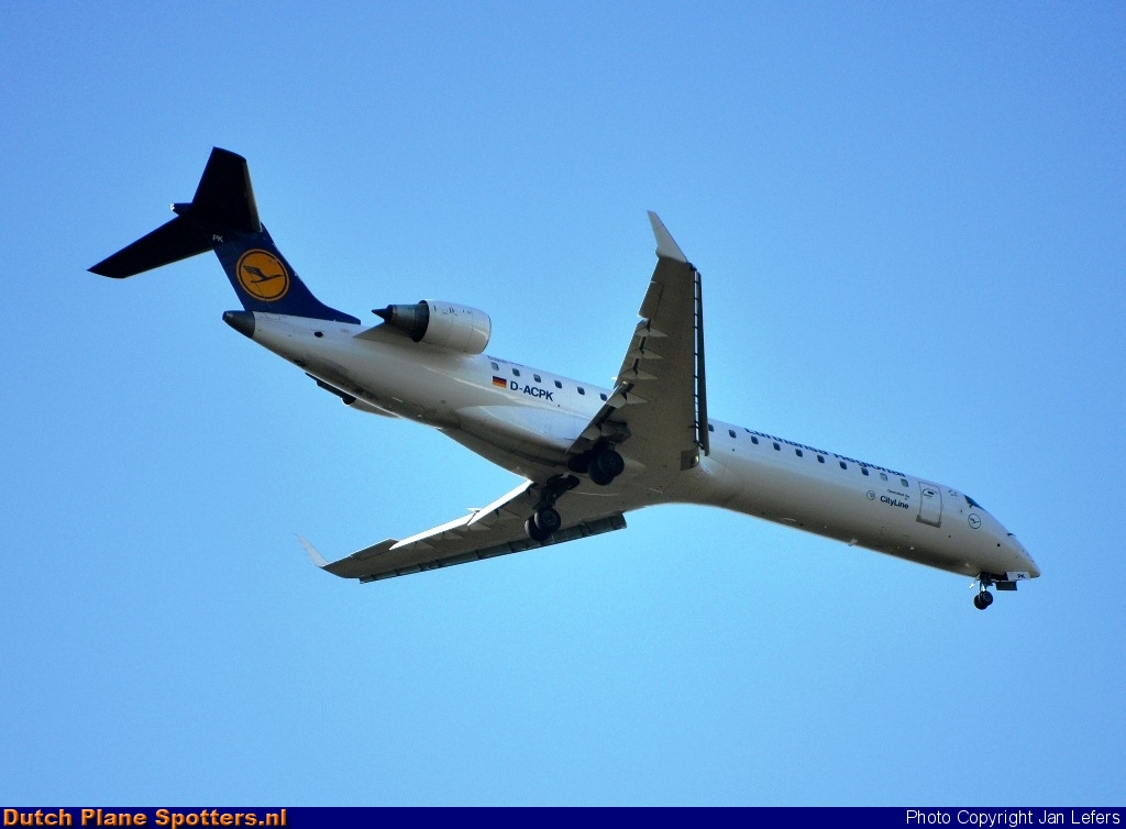 D-ACPK Bombardier Canadair CRJ700 CityLine (Lufthansa Regional) by Jan Lefers
