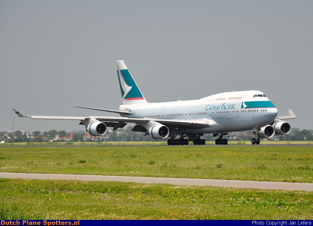 B-HKF Boeing 747-400 Cathay Pacific by Jan Lefers