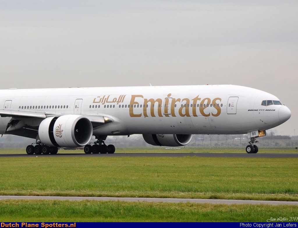 A6-EBS Boeing 777-300 Emirates by Jan Lefers