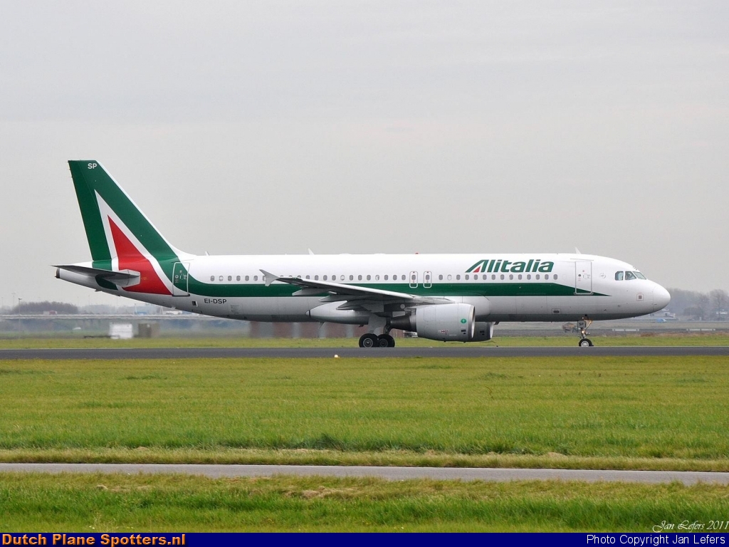 EI-DSP Airbus A320 Alitalia by Jan Lefers