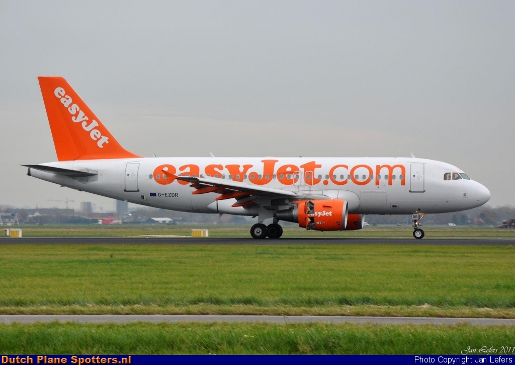 G-EZDR Airbus A319 easyJet by Jan Lefers