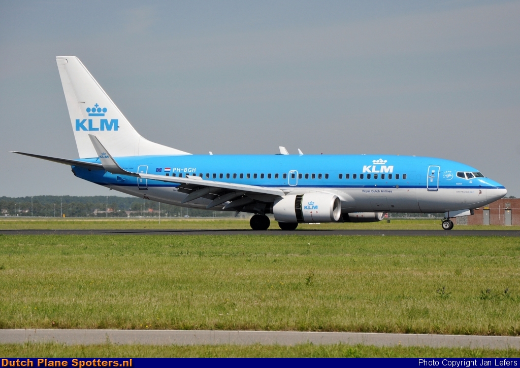 PH-BGH Boeing 737-700 KLM Royal Dutch Airlines by Jan Lefers