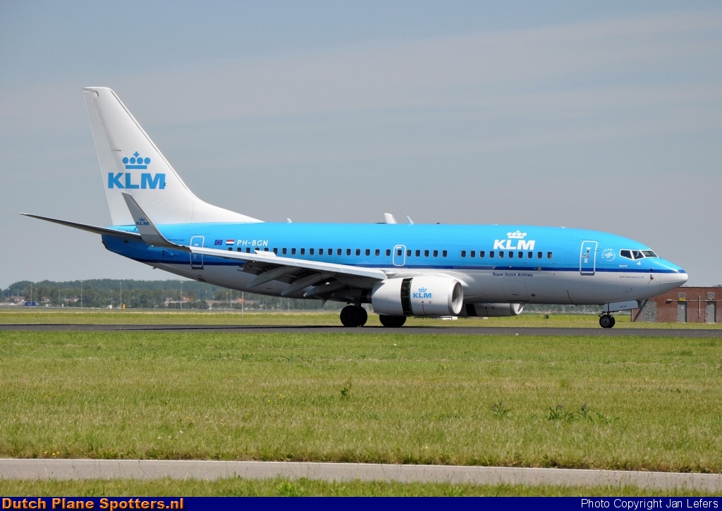 PH-BGN Boeing 737-700 KLM Royal Dutch Airlines by Jan Lefers