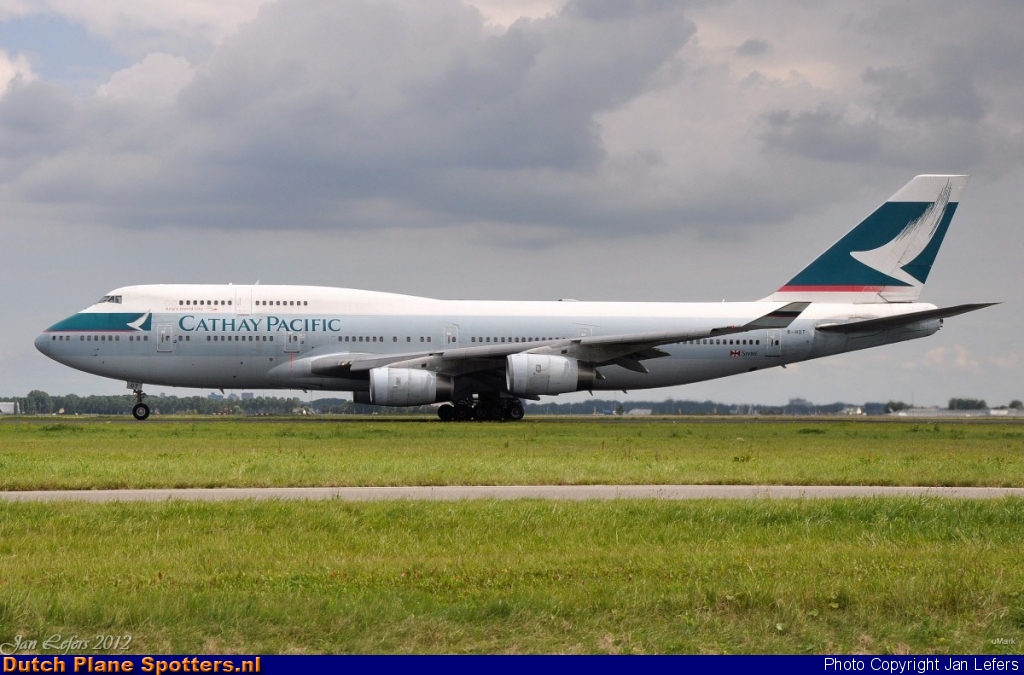 B-HOT Boeing 747-400 Cathay Pacific by Jan Lefers